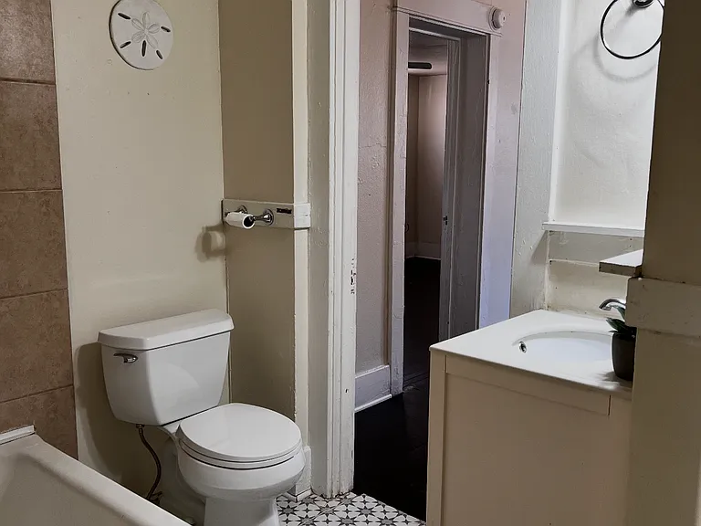 1317 N Euclid Ave — Photo 8
