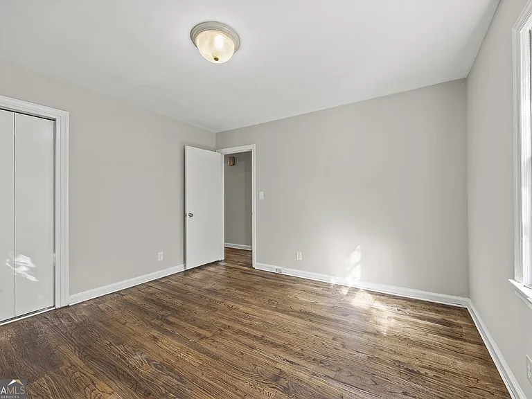 685 Wimbish Rd — Photo 5