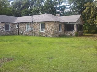 2803 Stewart St, Camden, SC 29020