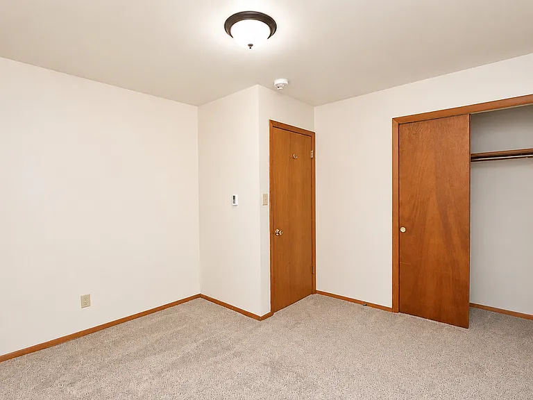 322 Maple Dr #2 — Photo 10