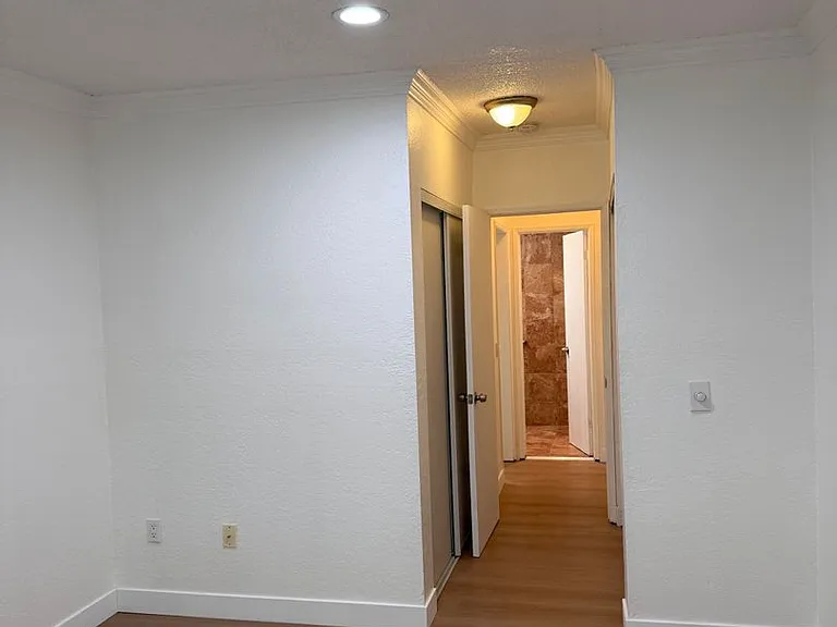 10635 Sherman Grove Ave — Photo 22
