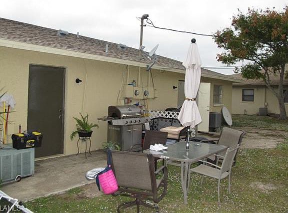 3rd image of 219 SE 23rd Pl