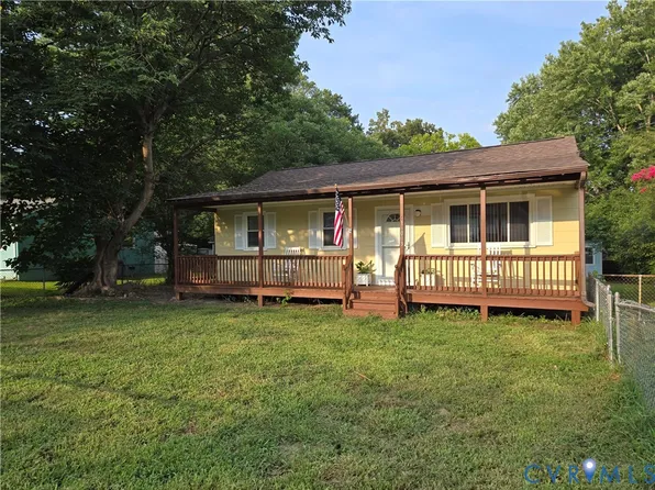 16003 Edgewood Dr, Chester, VA 23831