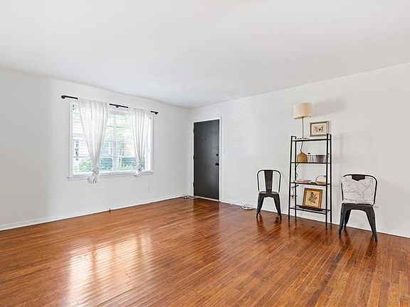 3rd image of 3510 Roswell Rd NW APT M3