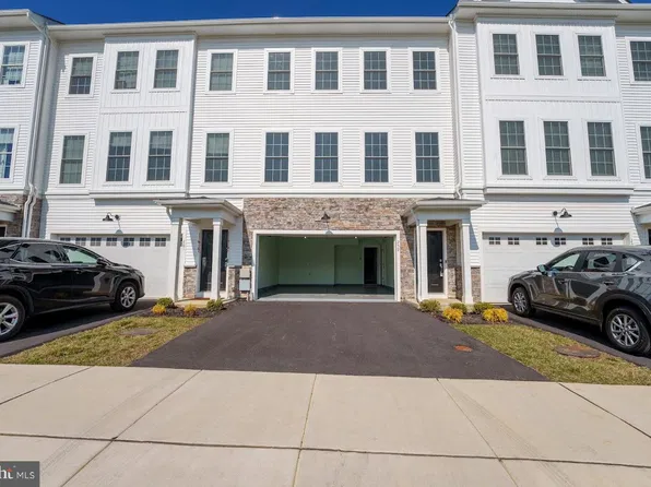 259 Red Leaf Ln, Exton, PA 19341