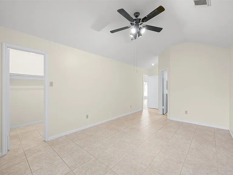17402 Eastwood Cir — Photo 6
