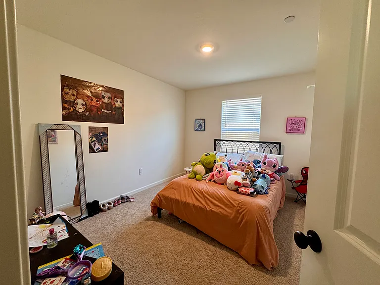 2025 Quarrenden Ln — Photo 11