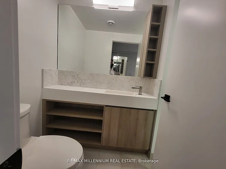 319 Jarvis St #5006 — Photo 8