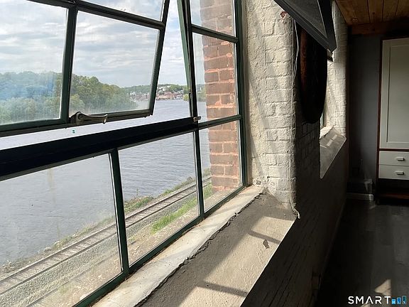 5th image of 68 Thermos Ave Unit 212