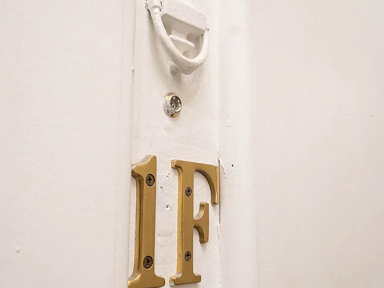1433_1F_Door2