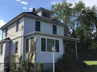 19 Albourne St, Edison, NJ 08837