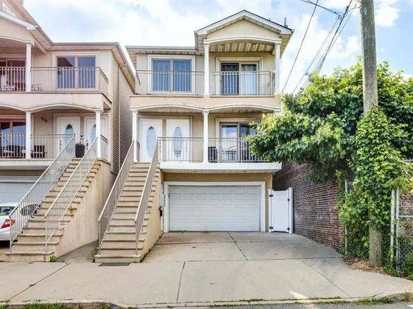 311 Manhattan Avenue image 1 of 15