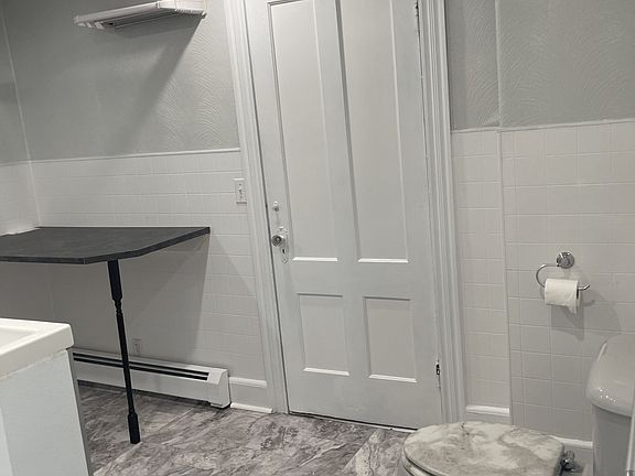 3rd image of 48 Grove St #5