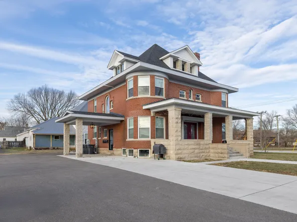 226 E Washington St, Rensselaer, IN 47978