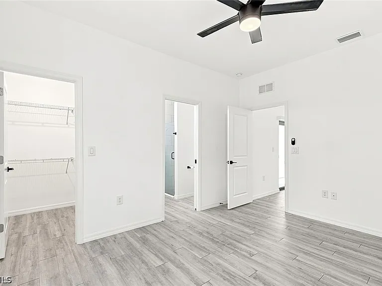 619 Cultural Park Blvd S — Photo 9