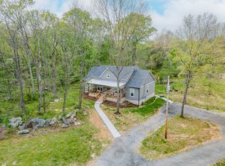 2363 Newcut Rd, Columbia, TN 38401
