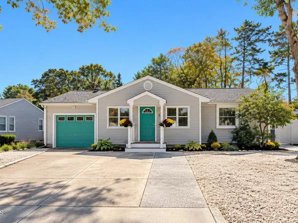 17 Hemlock Drive, Lanoka Harbor, NJ 08734