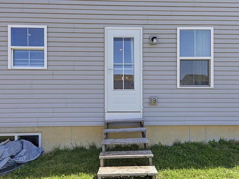 175 Skyway Dr — Photo 35