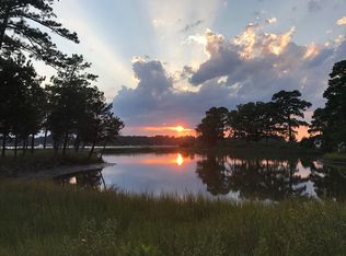 542 Williams Wharf Rd, Mathews, VA 23109