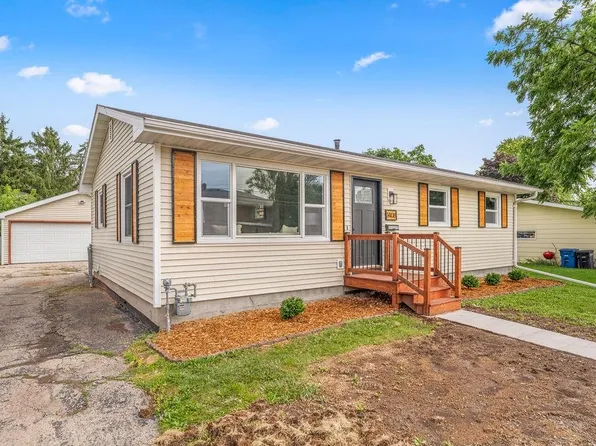 1408 Witzel Ave, Oshkosh, WI 54902