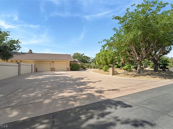 3rd image of 7154 Ranchito Cir