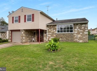 446 Woodhaven Ter, Philadelphia, PA 19116