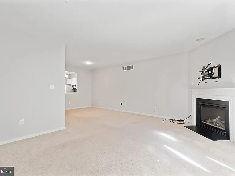 237 Jefferson Ave — Photo 5