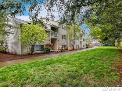 19230 Lake Forest Park Dr NE APT L140, Lake Forest Park, WA, 98155