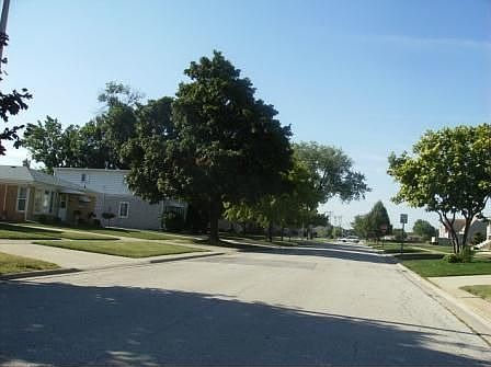 2nd image of 4919 N Delphia Ave