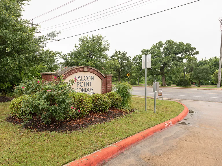 Falcon Point — Photo 108