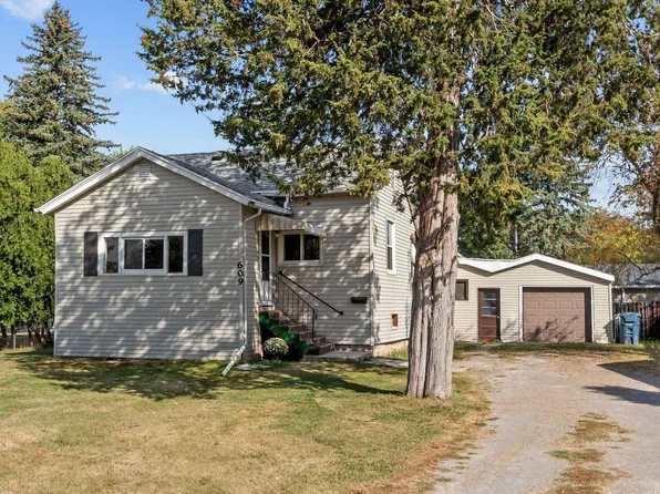 609 E 2nd St, Fond Du Lac, WI 54935