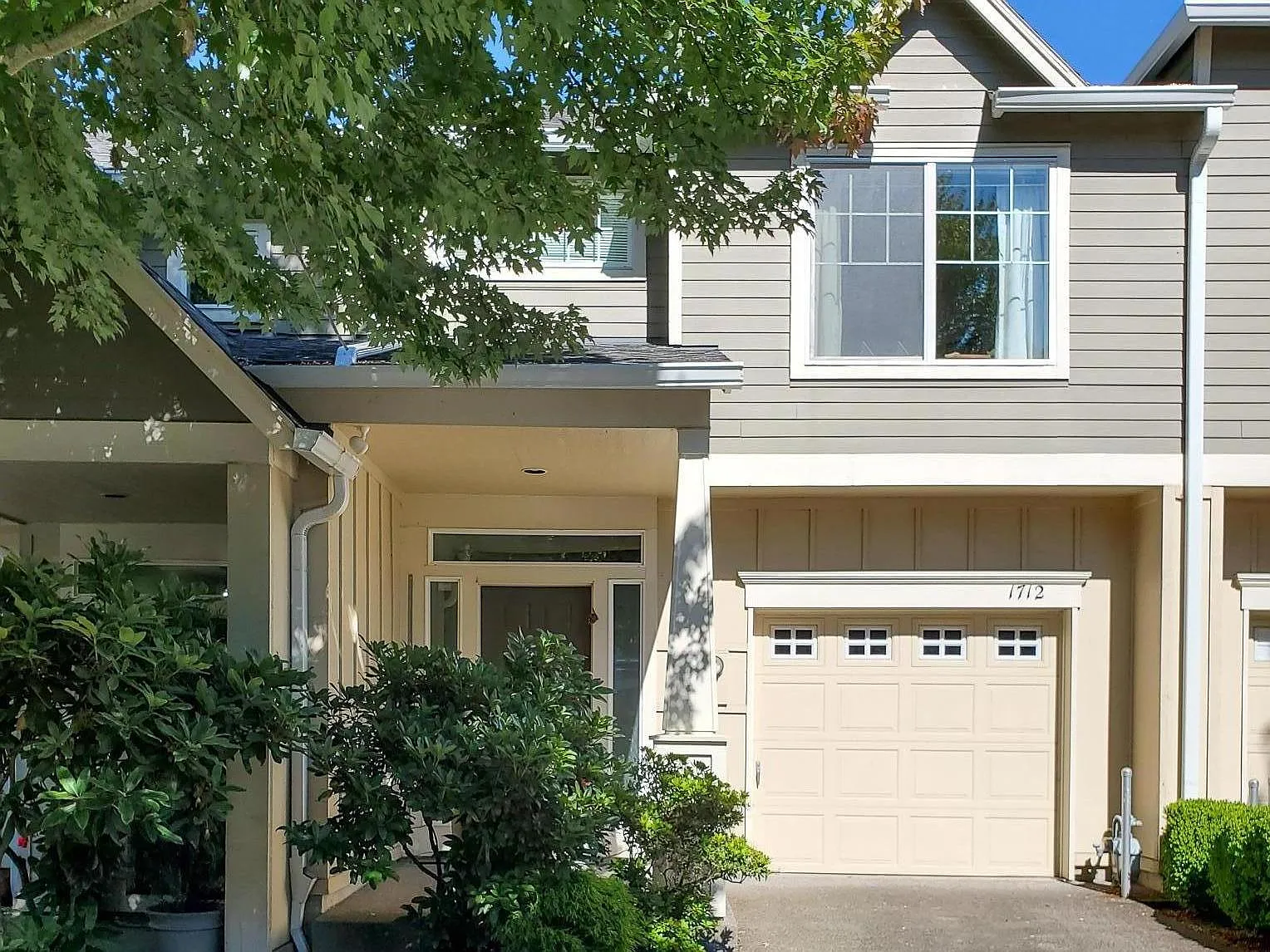 3 bed, 2.5 bath, 1456 sqft, $2,545 — Photo 1