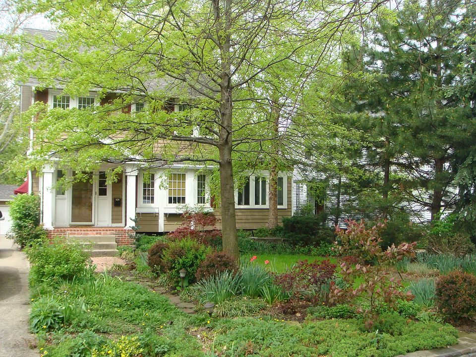1st image of 2206 Delaware Dr