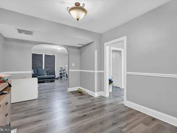 28 N Bernice Ave, Baltimore, MD 21229