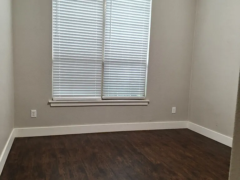 11607 Michele Dr — Photo 11