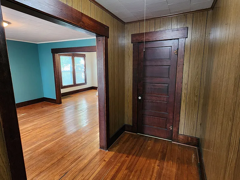 4505 James St #1 — Photo 12