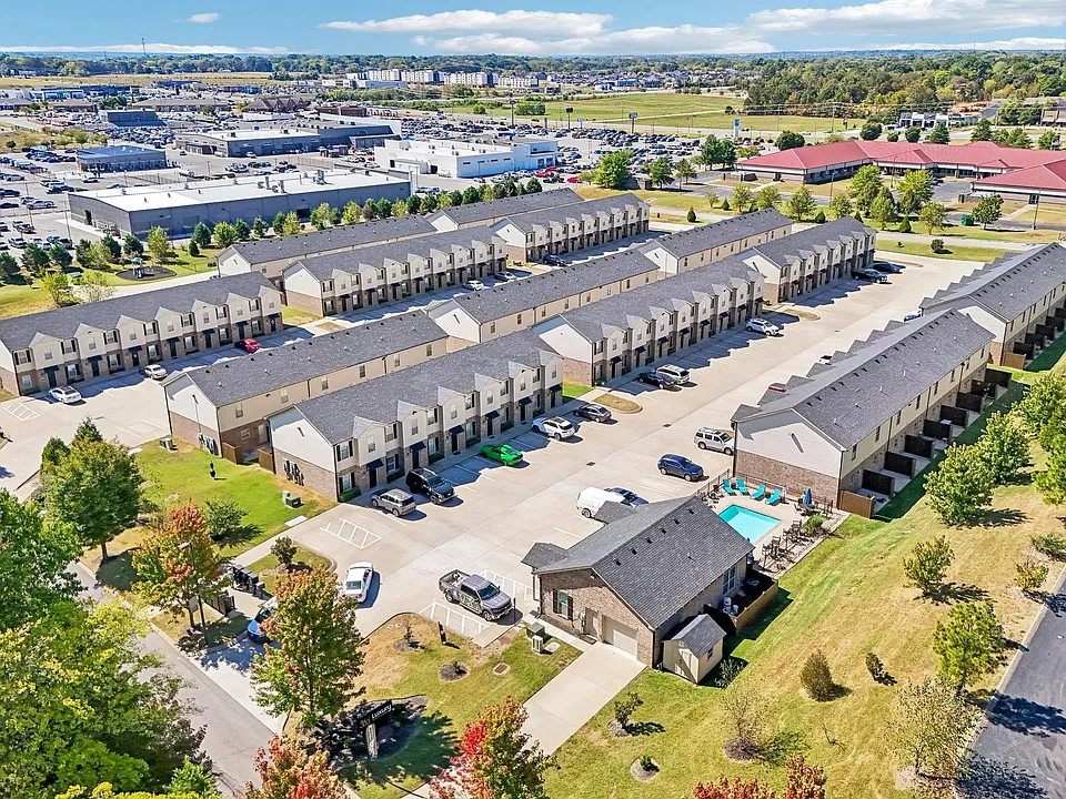 360 Luxury Townhomes