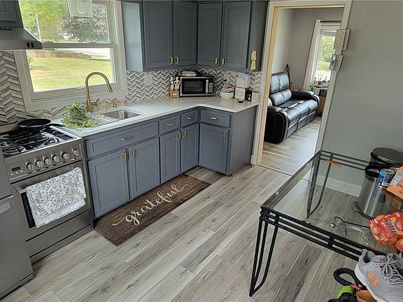 2nd image of 578 Hilbish Ave