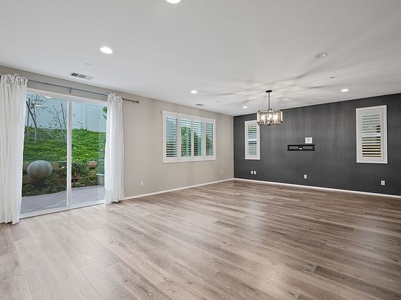 4th image of 2862 Menorca Cir