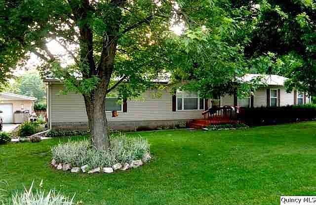 Home for Sale in Plainville, IL $95,000