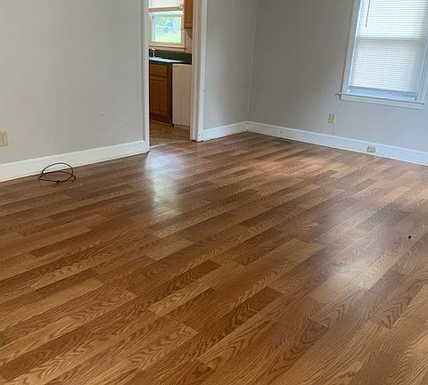 2nd image of 211 Lynn Ave