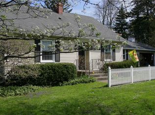 3 Spruce Ln #PVT, Pittsford, NY 14534