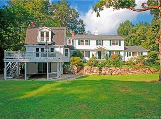 380 Webbs Hill Rd, Stamford, CT 06903