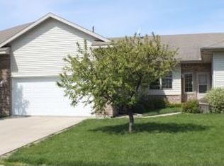 1415 Kings Run Dr NW, Rochester, MN 55901