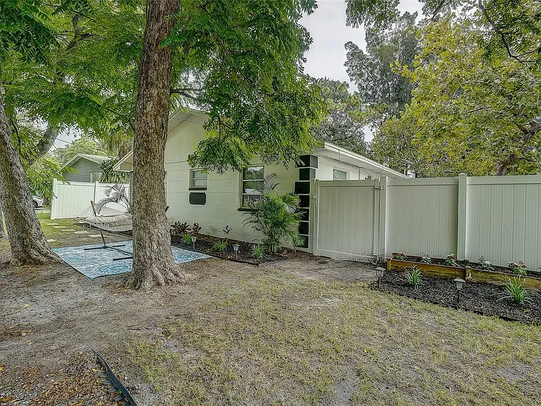 15219 Westminister Ave #B — Photo 13