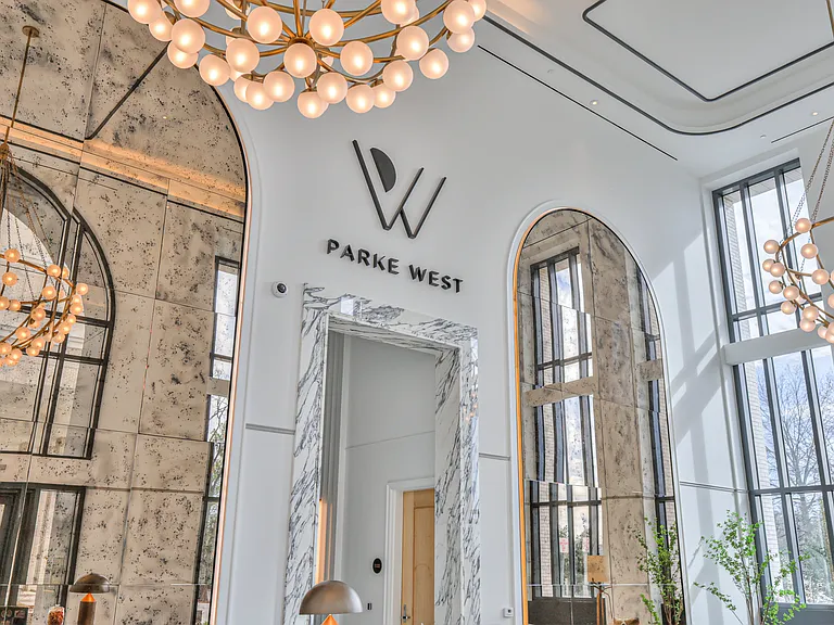Parke West — Photo 82
