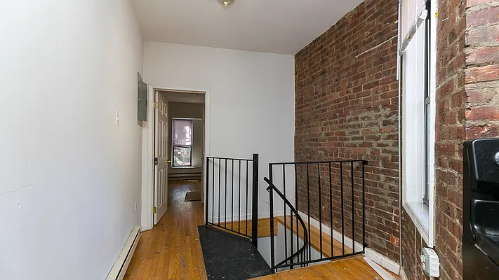 Rented by Nooklyn NYC LLC | media 30