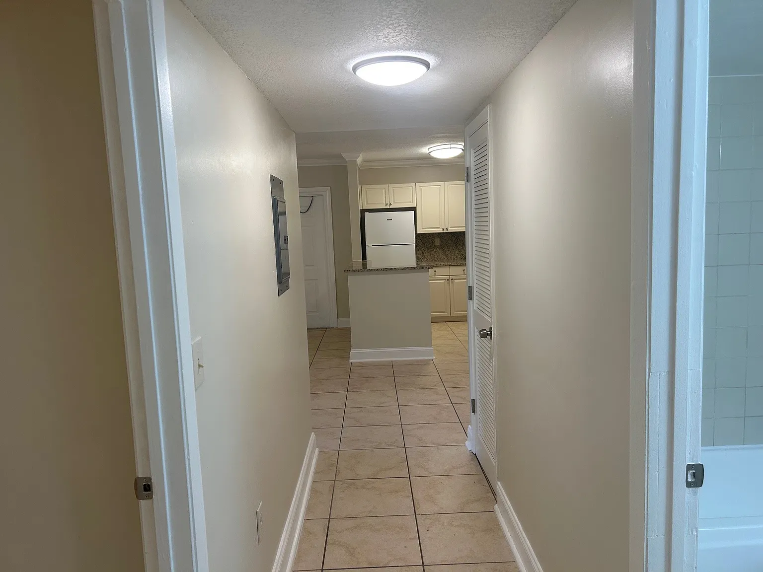 College Gardens Apartments — Photo 3