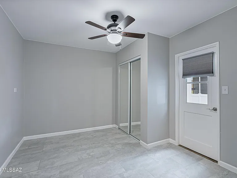 730 N Robles Rd — Photo 20