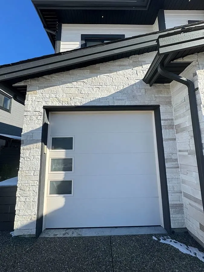 2 bed, 900 sqft, $1,875 — Photo 2